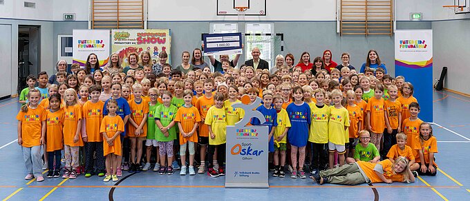 Alle Schülerinnen und Schüler der Grundschule Jembke wurden vom großen Sport-Oskar-Fest motiviert. 