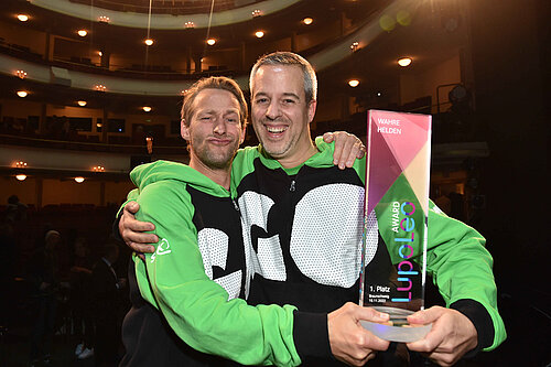 Beim LupoLeo Award 2022 zeichneten die User von FOCUS Online Roger Grolimund aus Wolfratshausen als „Wahrer Held“ aus. Fotoquelle: Brauer Photos/Goran Nitschke 